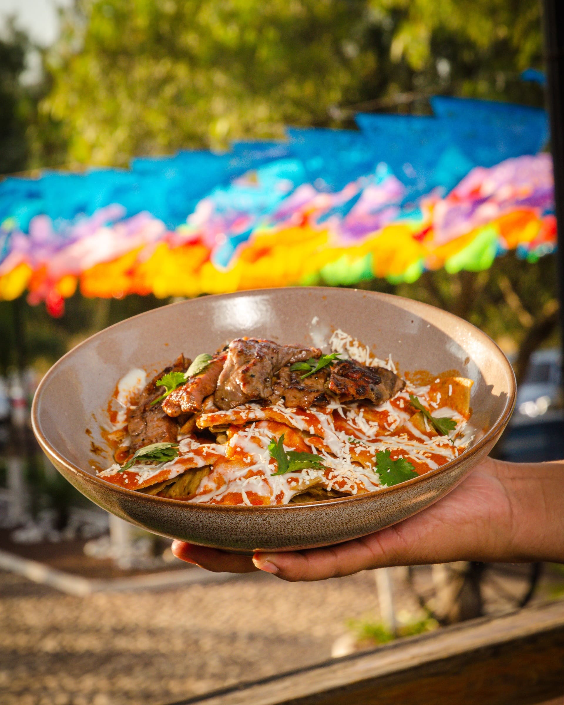 Chilaquiles Campestres con Arrachera