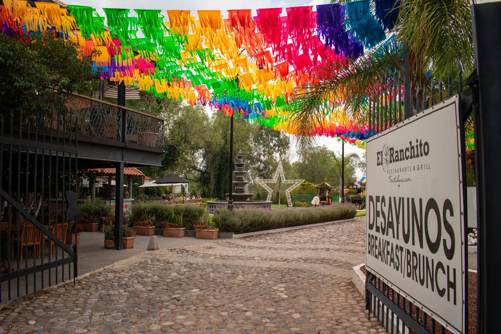Entrada al restaurante El Ranchito